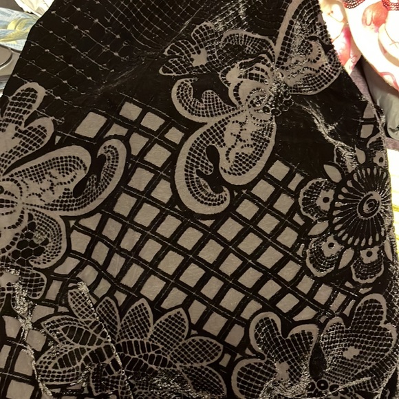 Sophia Michelle black velvet halter top - Picture 6 of 7